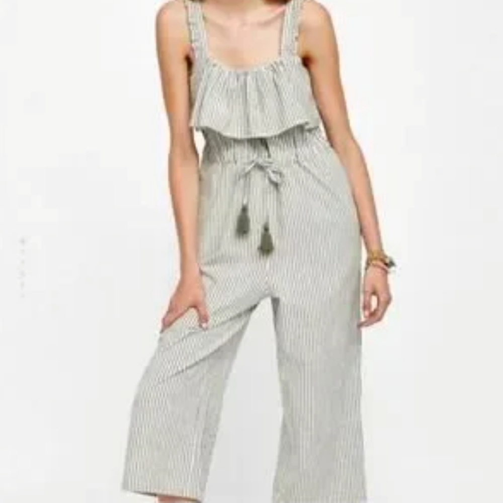 Zara Women SZ XS Jumpsuit Gray Stripe Ruffle Tassel Tie Strappy Wide Leg Pockets